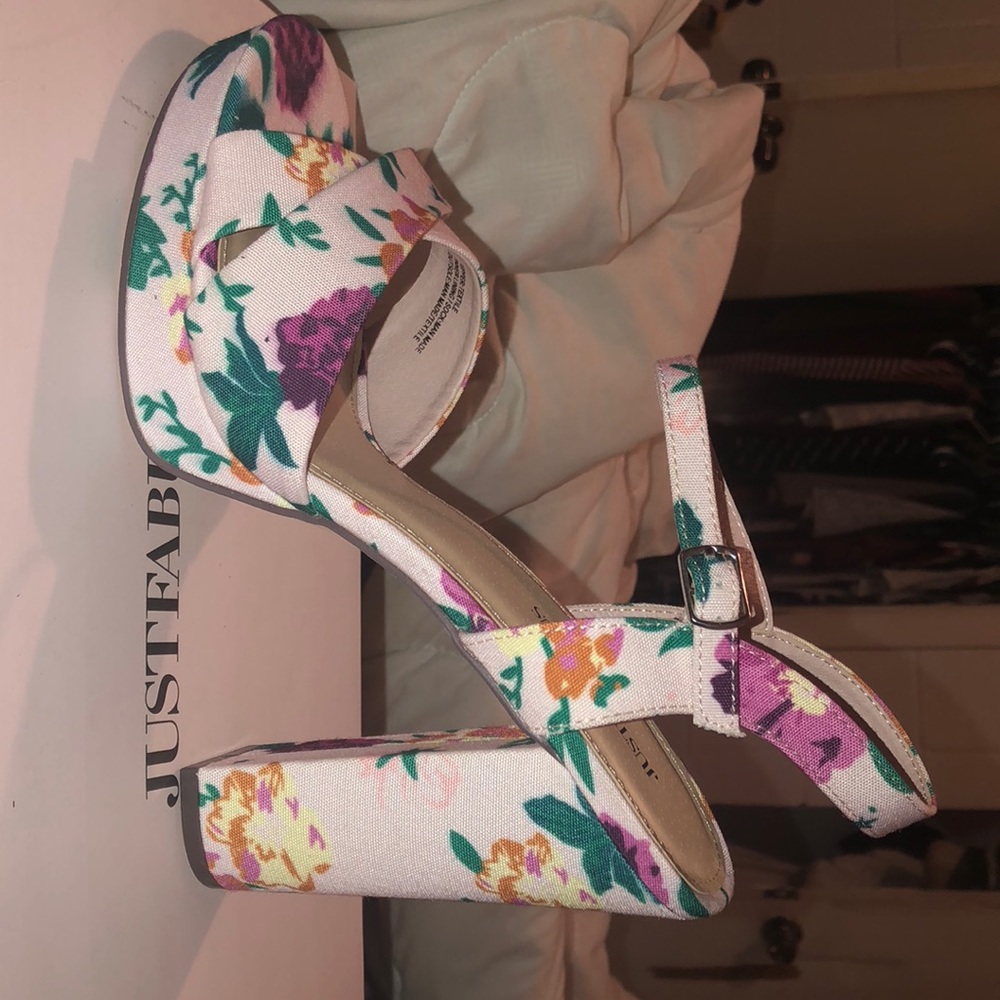 Floral Chunky Heels - Picture 3 of 4